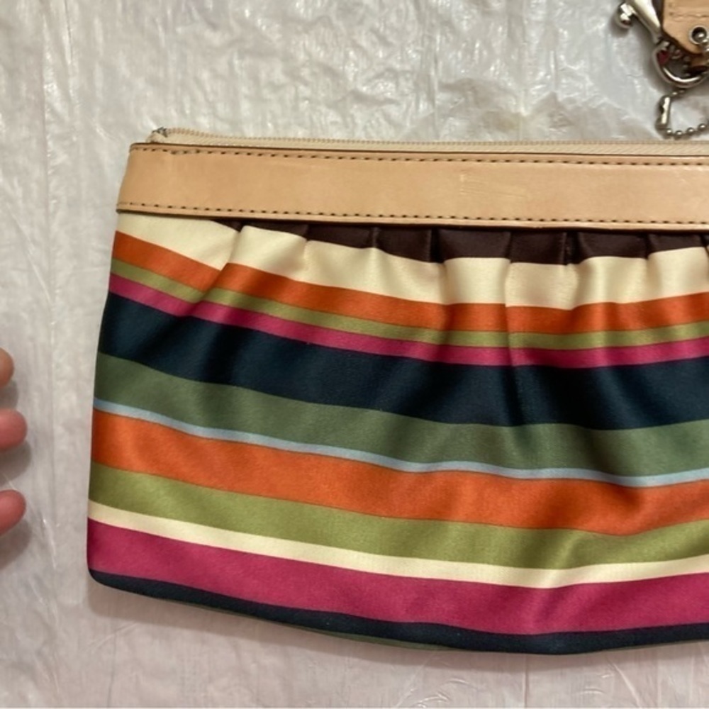 Coach vintage y2k rare multicolor legacy wristlet clutch bag - Picture 11 of 12